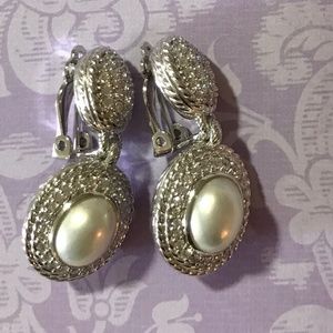 Judith Ripka Pearl Diamonique Drop clip on earring